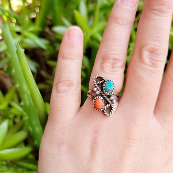 Vintage 925 Sterling Silver Genuine Turquoise Coral Native Ring, sz 4.75 - Picture 3 of 7